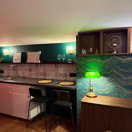 Le 1920- & Sauna Prive- Апартаменты Гавр